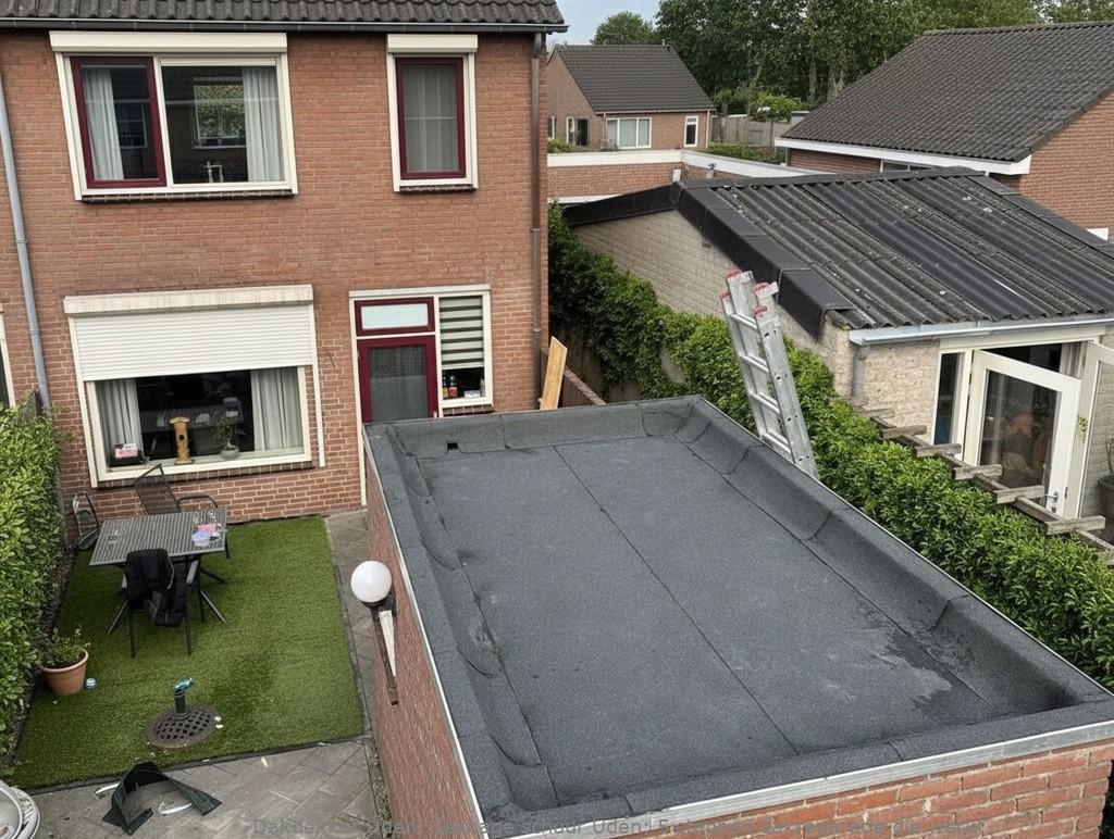 Lekkage Schuur Uden
